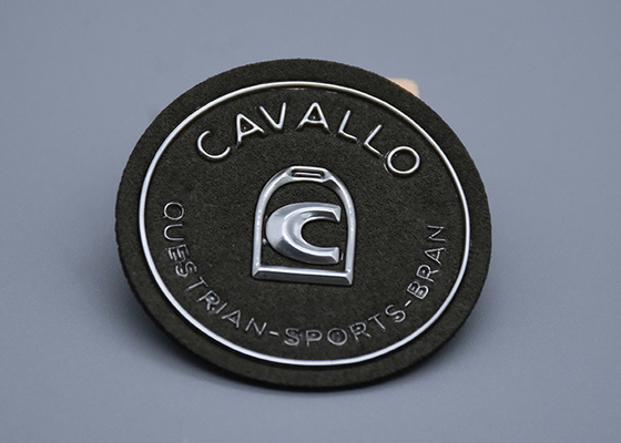 Borse in forma personalizzata con patch in rilievo