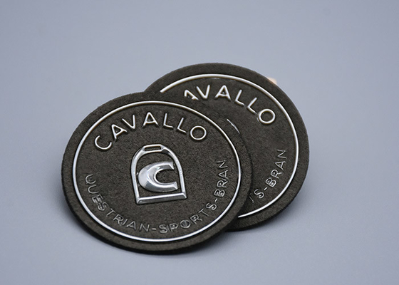 Borse in forma personalizzata con patch in rilievo