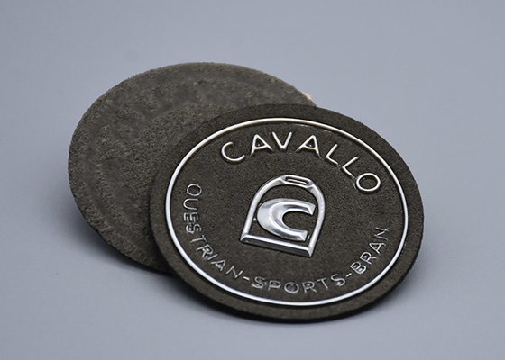 Borse in forma personalizzata con patch in rilievo