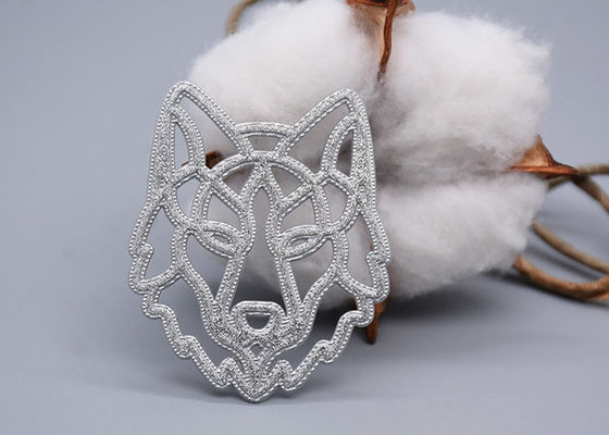 Etichette brillanti su ordinazione del trasferimento di calore del silicone di singolo colore per abbigliamento